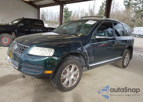 2005 Volkswagen Touareg V8 z USA, uszkodzony, nr VIN WVGMM77L65D008503